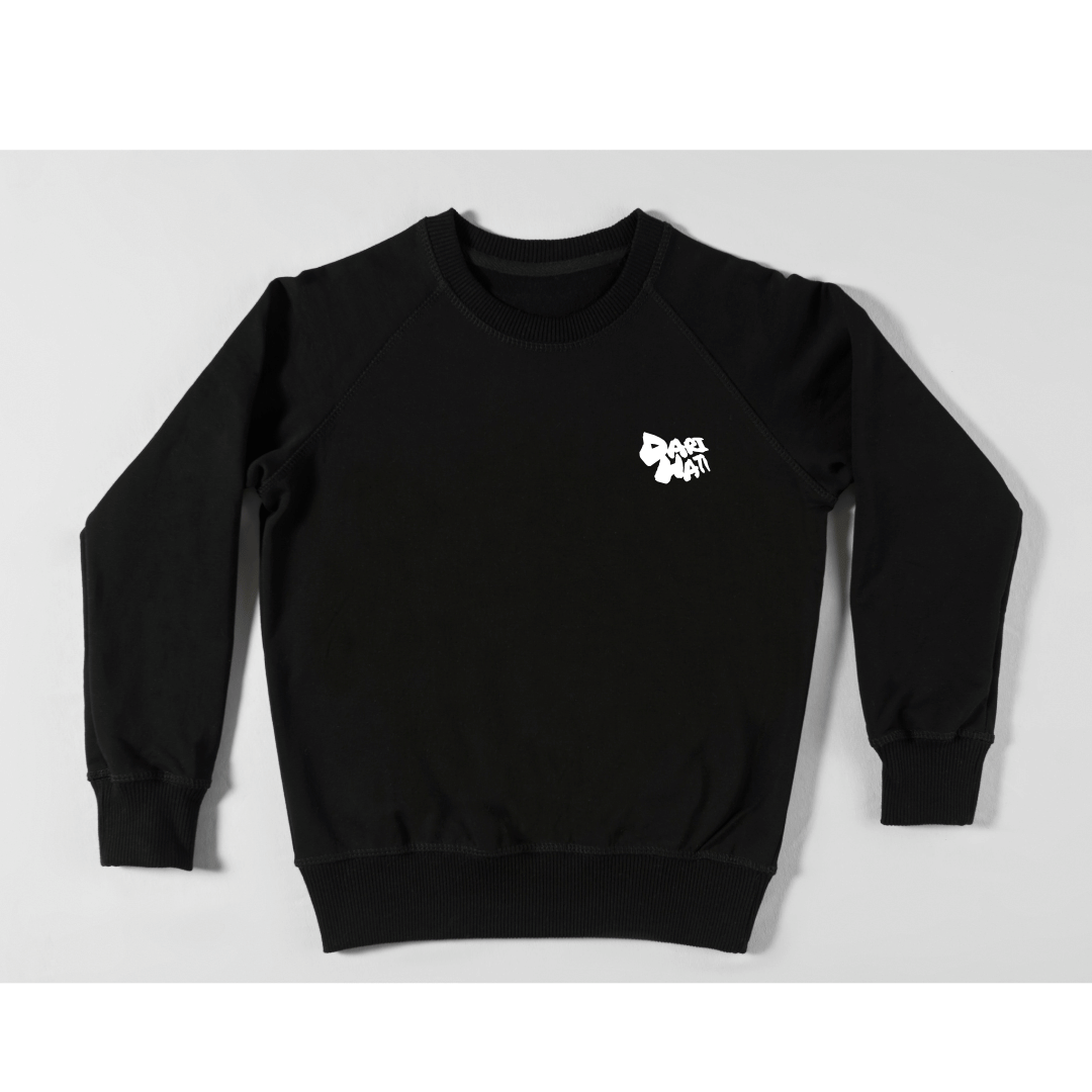 1.3.Crewneck ''Dari Hati''